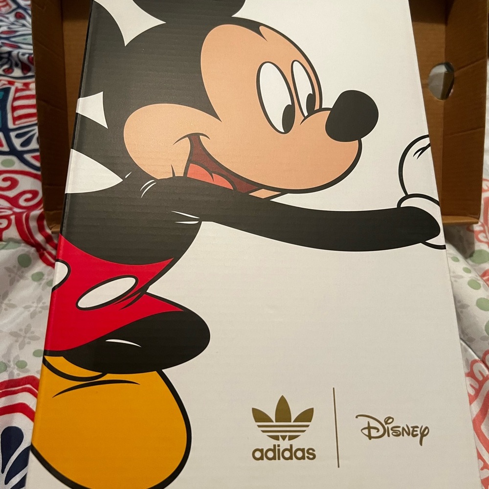 Brand New adidas collaboration with Disney Adidas brand new Mickey Mouse Adidas